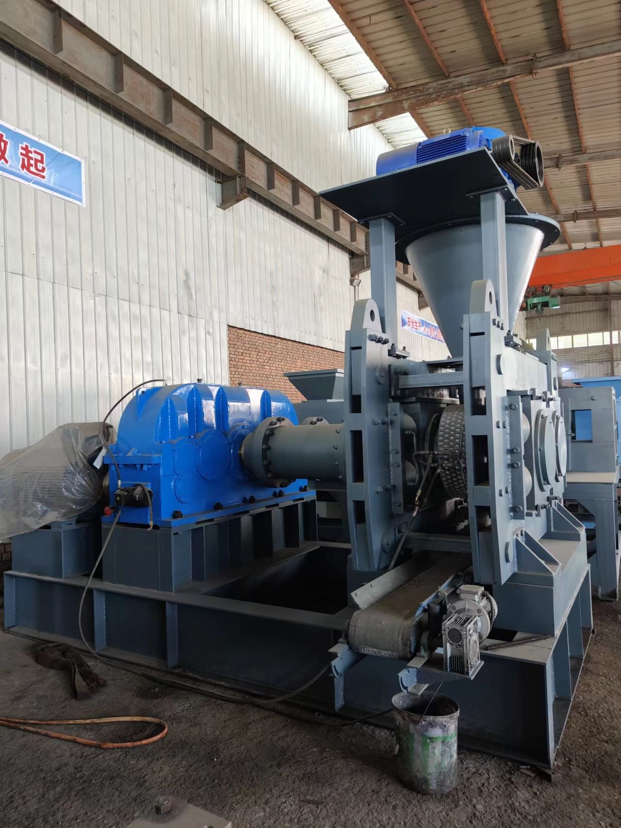 超高壓壓球機(jī)